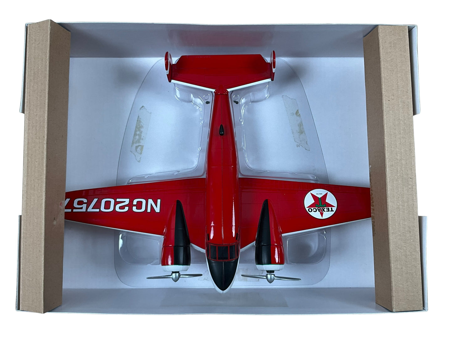 1/48 (Liberty Classics) Wings of Texaco (CP7151) 1945 Beechcraft18 (NC20757) "Twin Beech" #22 in the Series Special, Red Edition, Texaco (Limited Edition) 2014 Release