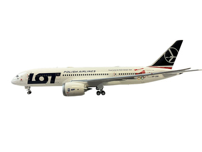 1/200 JC-WIings (JC2LOT2081) Boeing B787-8 (SP-LRH) Dreamliner (SP-LRH) * Proud To Fly the Polish Olympic Team * LOT Polish Airlines 2018 (Limited Edition)