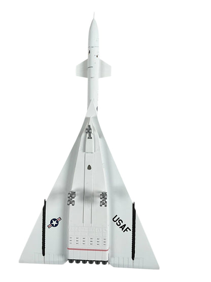 1/200 SQ Wings (L2081) North American XB70 Valkyrie (20001) U.S.Air Force (Limited Edition)