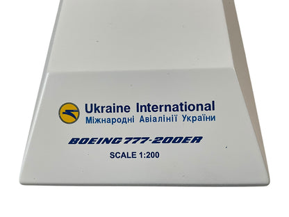 1/200 JC Wings (LH2AUI120) Boeing B777-200ER (UR-GOA) Ukraine International Airlines (Limited Edition) 2018 Release
