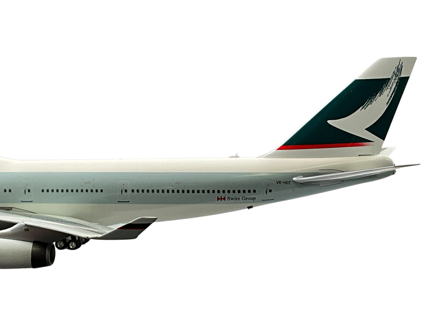 1/200 Blue Box (BBOX-CX-02 / BBOX-CATH-888) Boeing B747-467 (VR-HOT) "1994 Brush Wing Livery" Cathay Pacific (Limited Edition #115 of ONLY 240) 2013 Release