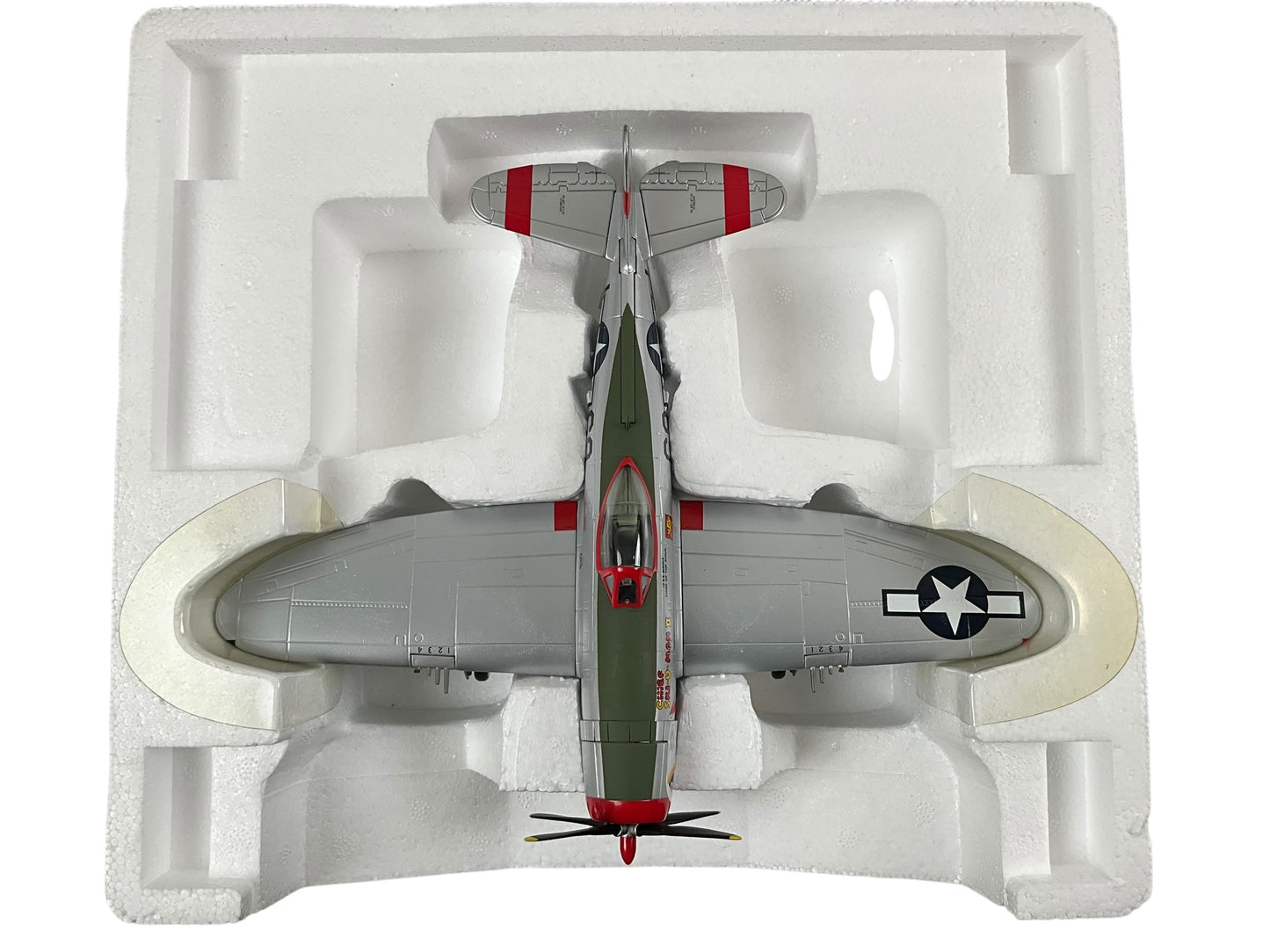 1/48 Armour/Franklin Mint (98144) Republic P47D Thunderbolt (227316) "CHIEF-SKI-U-MAH II" flown by Lt. D.E. Buholz "Chief of the Sioux" 509FS 405FG U.S.A.A.F. (Limited Edition)