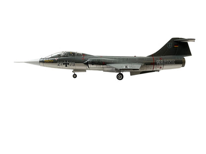 1/72 HobbyMaster (HA1062) Lockheed TF104G Starfighter (27+79) MFG2 MarineFlieger Deutche Bundes Marine 1985 (Limited Edition 0f Only 600)