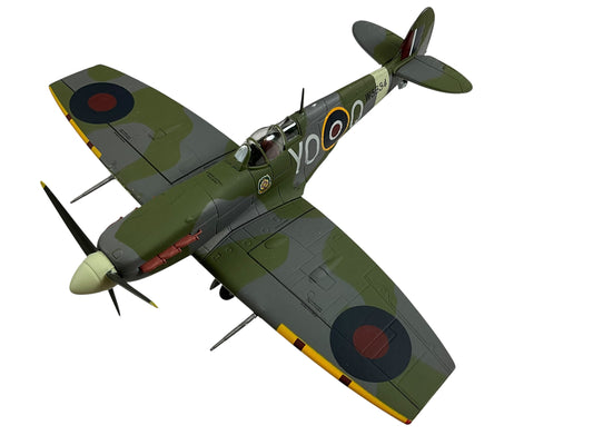 1/48 Armour/Franklin Mint (98159/B11B306) Supermarine Spitfire MK.Vb "Clipped Wings" (W3834/YO+Q) 401 "Ram " Sqdn R.C.A.F. (Limited Edition)