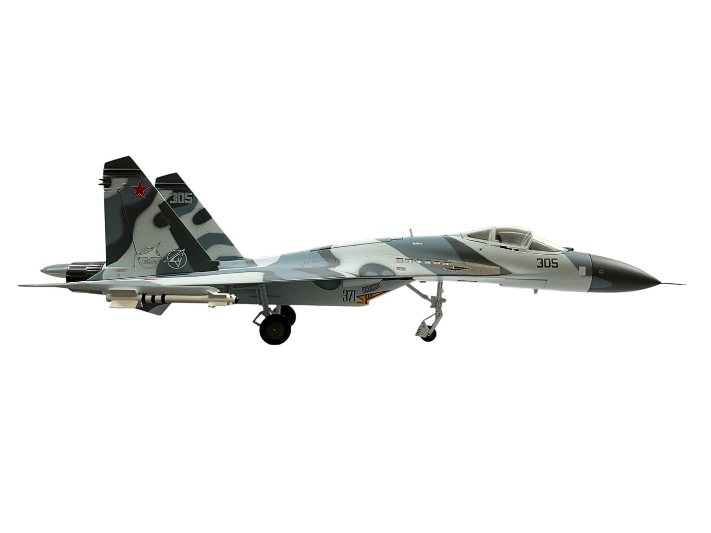 1/72 (Witty Wings) Sky Guardians (WTW-72-014-014) Sukhoi SU27SKM  Flanker-B (Blue 305) 3-Tone Grey Camo, Zhukovskiy AB 2003, Russia Air Force (Limited Edition #183 of Only 1000) 2011 Release