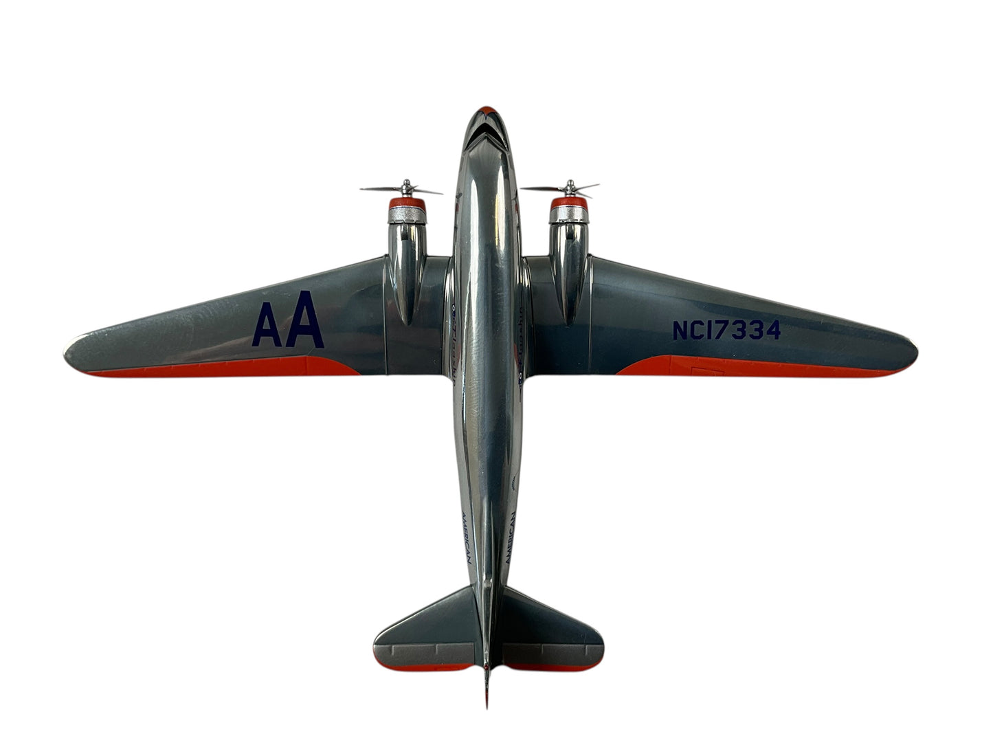 1/200 Hogan (9659) Douglas DC3 (NC17334) American Airlines (limited Edition)