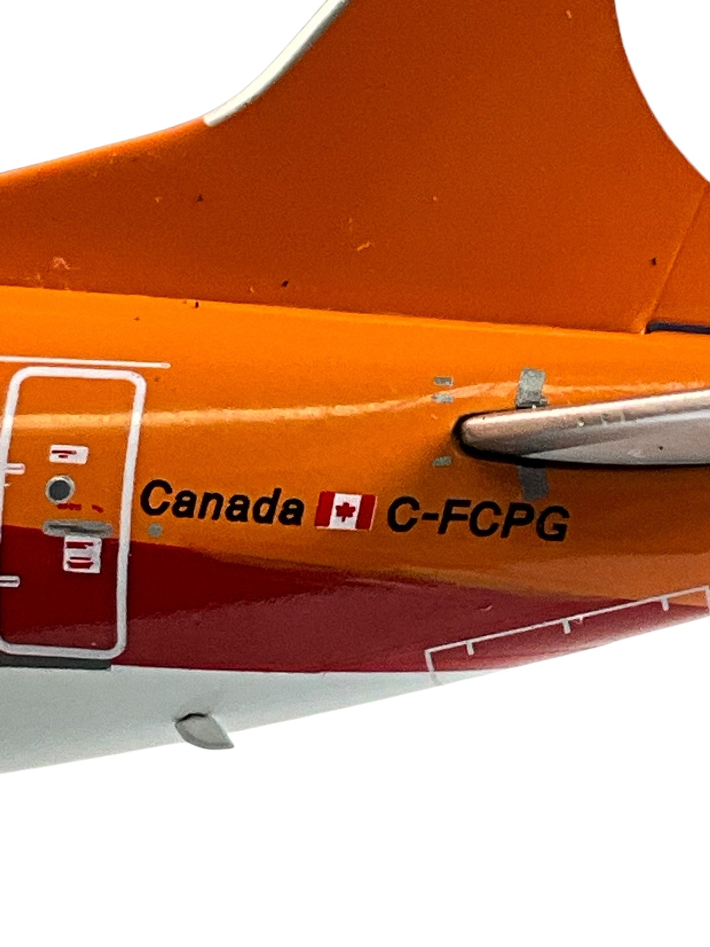 1/200 Inflight200 (IF733CP0725P) Boeing B737-300 (C-FCPG) "Empress of Ontario" CP Air (Limited Edition of Only 144)