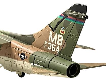 1/72 Century Wings (686250) Vought Corsair II A7D (MB71-0354) 1972 Korat R.T.A.F.B. Thailand 353rd TFS 354th TFW U.S.A.F. (Limited Edition of 1500)