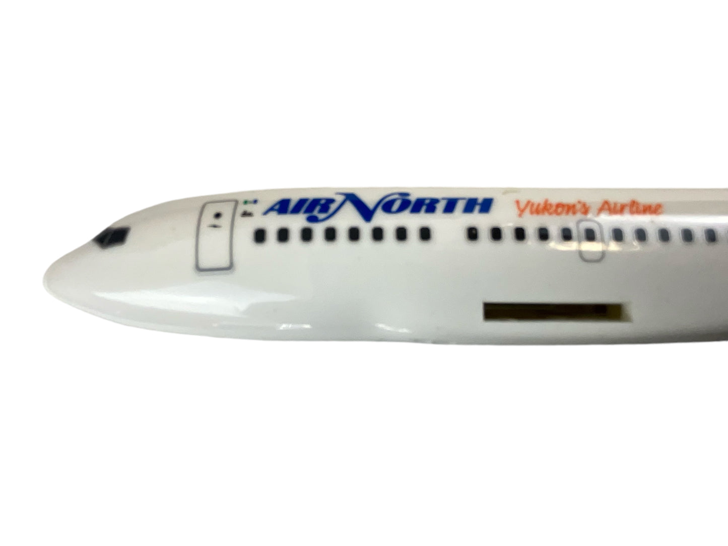 1/180 Herpa (HE609937) Boeing B737-500) (C-GANH) " Yukon's Airline" Air North (Limited Edition)