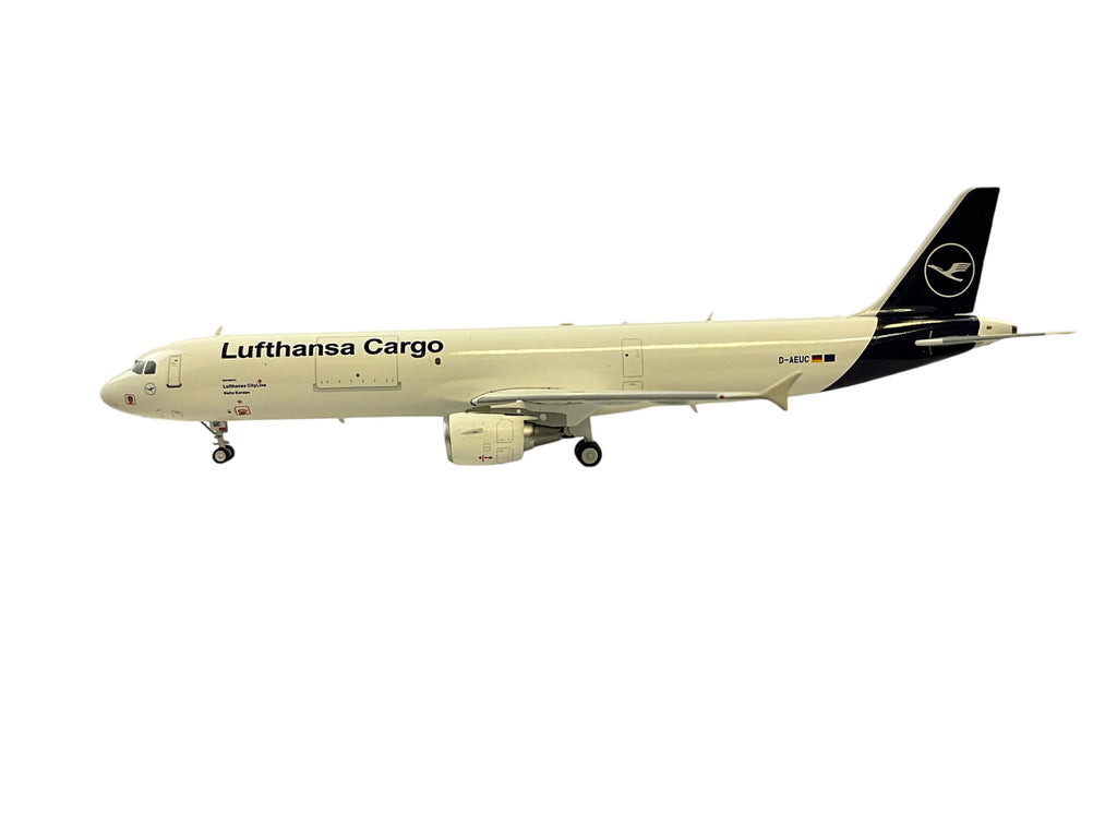 1/200 (Inflight200) J-Fox (JF-A321-025) Airbus A321-200 (D-AEUC) "Hello Europe" 7th Livery Lufthansa Cargo (Limited Edition)