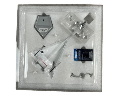 1/200 SQ Wings (L2081) North American XB70 Valkyrie (20001) U.S.Air Force (Limited Edition)