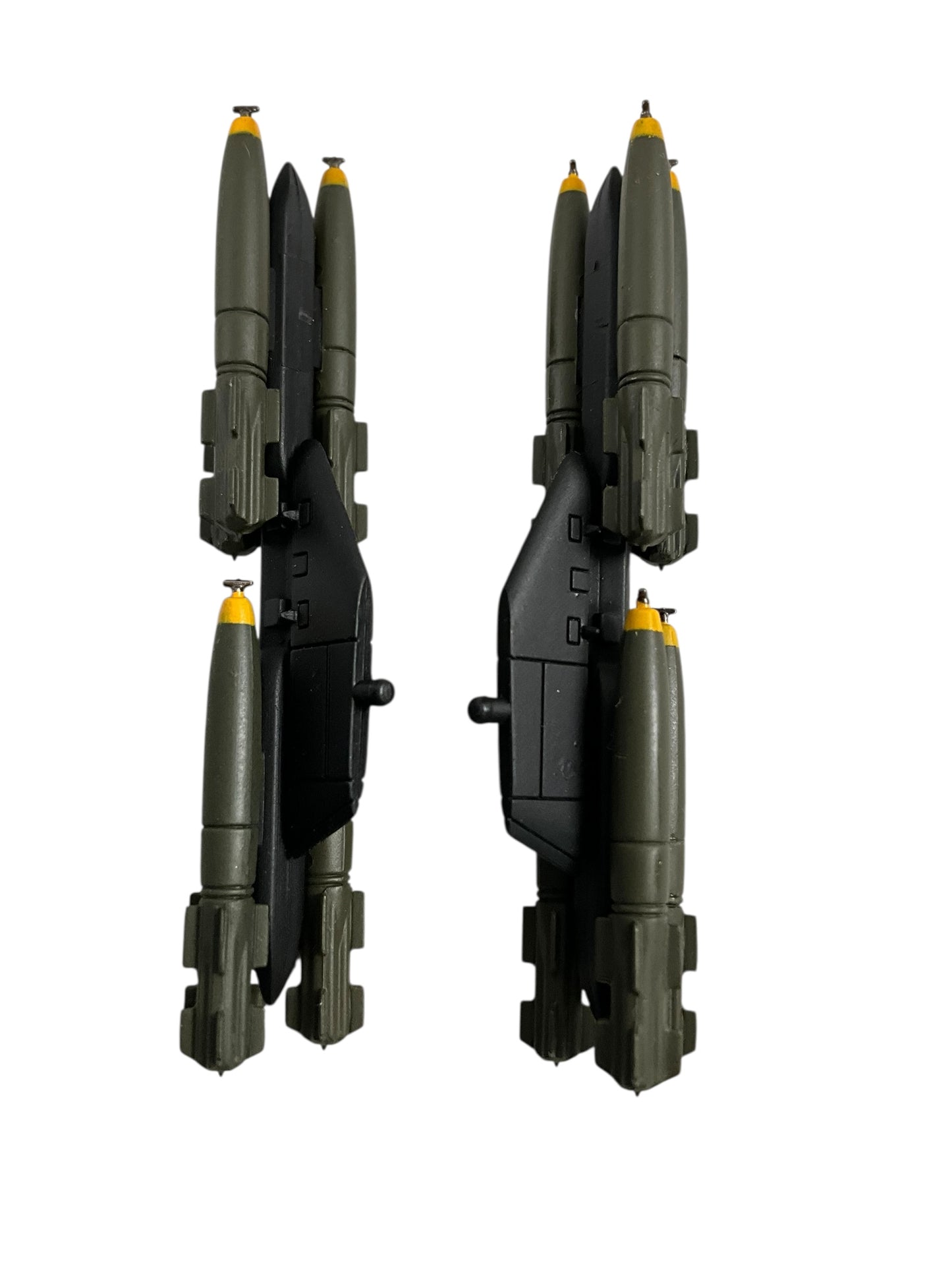 1/72 Hobbymaster (HA3001) General Dynamics F111A Aardvark (AF67-065) "Operation Linebacker" 1972 Takhli RTAFB Thailand, 474 TFW, 429 TFS Black Falcons, U.S.A.F. (Limited Edition of 3500) 2010 Release