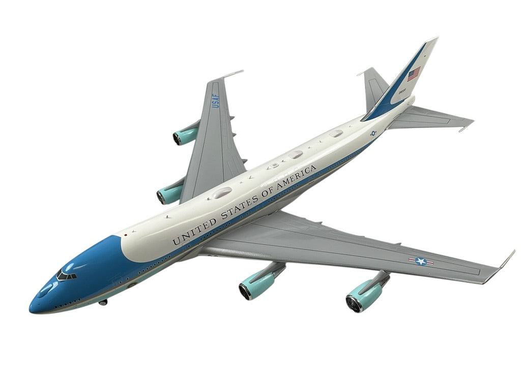 1/200 Inflight200 (IFVC25A0222P) Boeing (VC25A) B747-200 (28000) "Air Force One" United States of America (Limited Edition) 2022 Release