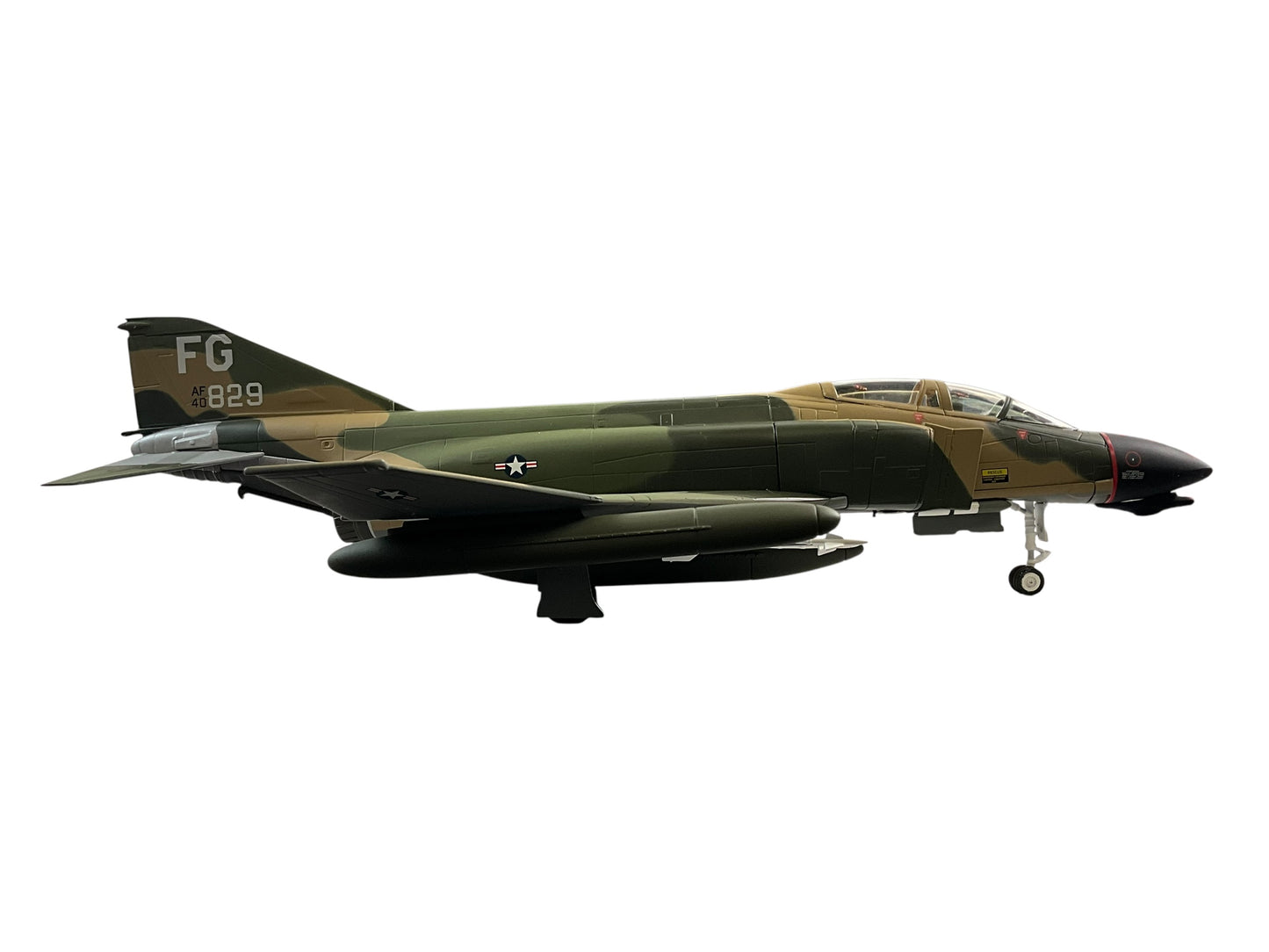 1/48 Franklin Mint/Armour (B11B169) McDonnell Douglas F4C Phantom II (64-0829) "SCAT-XXVII" flown by Col. Robin Olds (2 Kills) Vietnam War, 8th TFW, 433rd TFS, Ubon R.T.A.F.B. Thailand 1969, U.S.A.F. (Limited Edition)