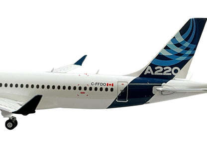 1/200 Herpa (559515) Airbus A220-300 (C-FFDO) "Airbus House Livery" Airbus (Limited Edition)