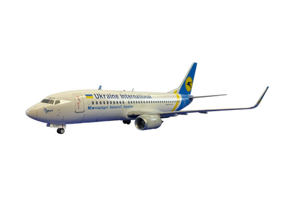 Ukrainian International Airlines Boeing 737-300 JC Wings 1:200 Scale Die Cast Model NIB