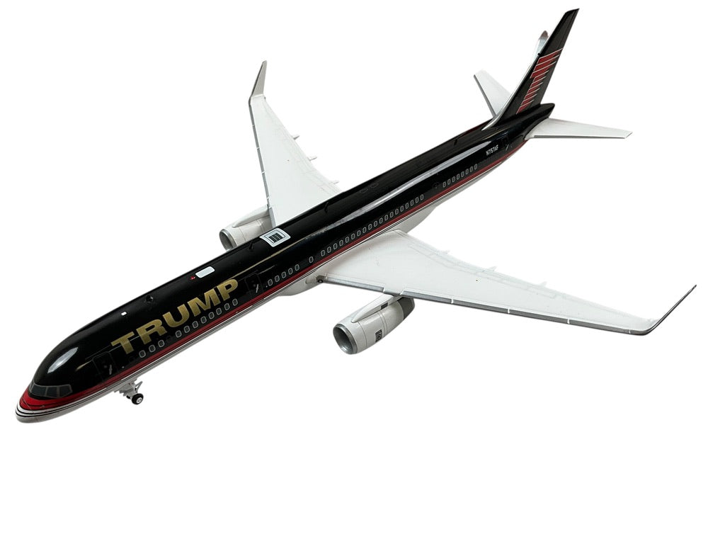 1/200 Gemini200 (G2TRU645) Boeing B757-200 (N757AF) "Trump" (Limited Edition)