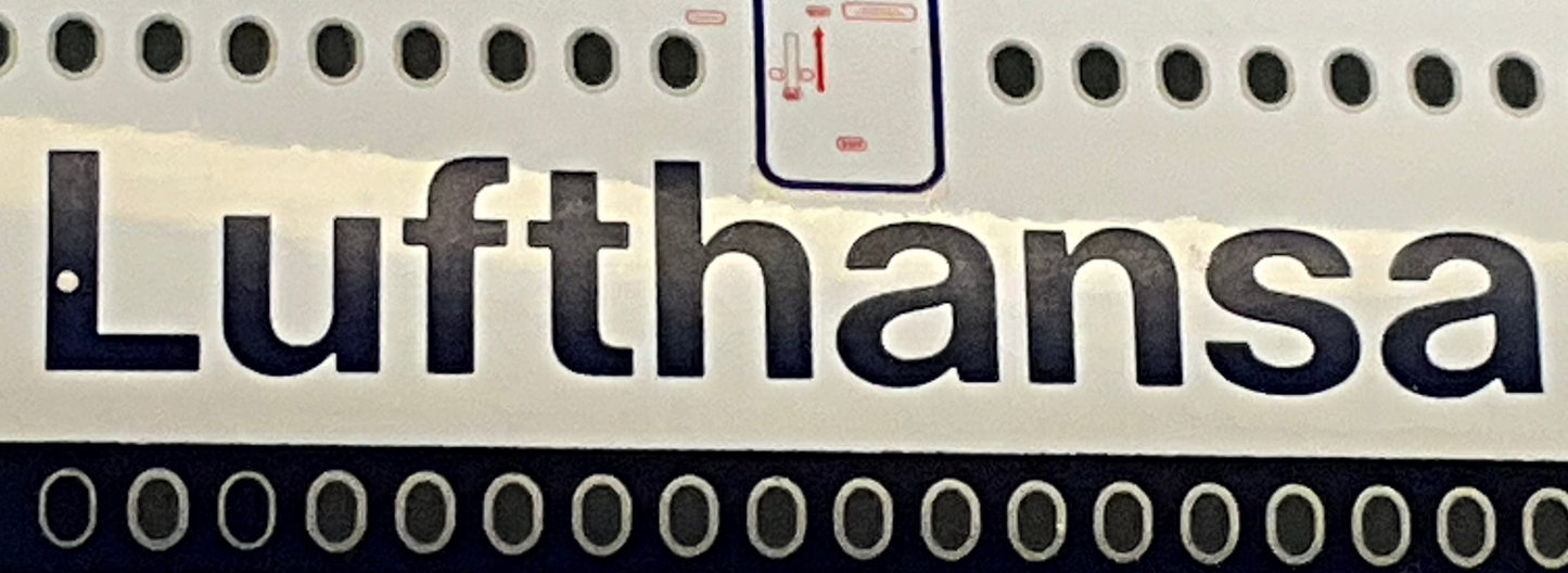 1/200 SQ Wings (L2056) Boeing B747-8i (D-ABYT) *Koln* "DLH Retro 1970 5th Livery" Lufthansa (Limited Edition)