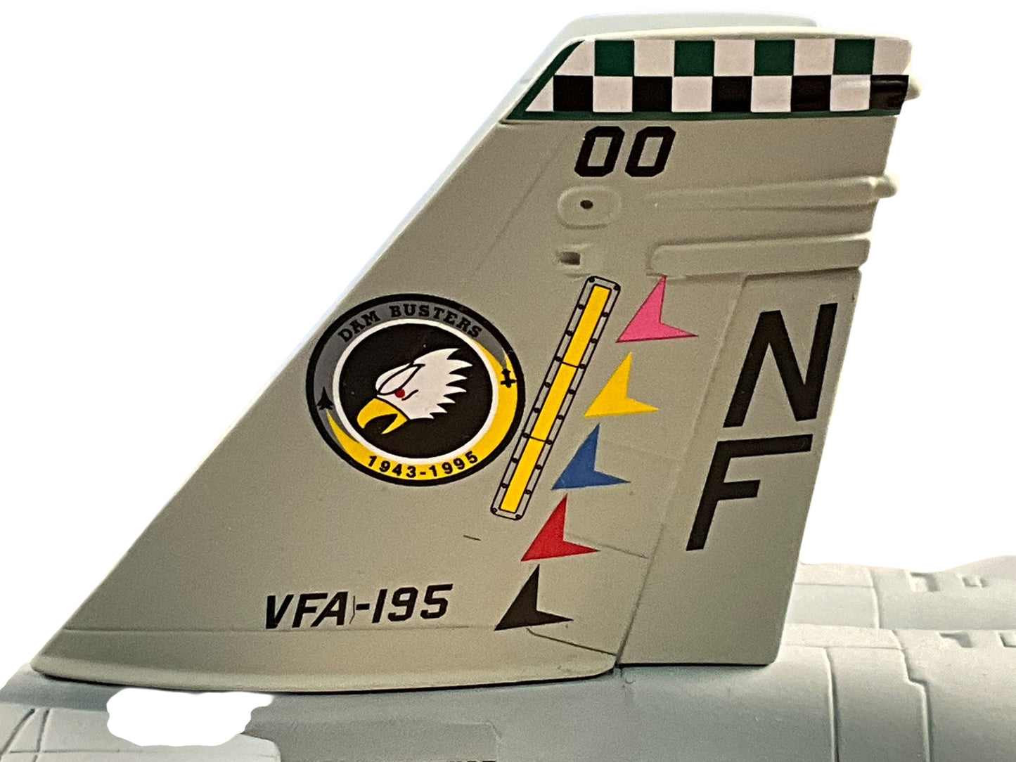 1/48 Armour/Franklin Mint (Art.98017 / B11B200) McDonnell Douglas F18C Hornet (400 / 163758) "Chippy Ho" USS Independence VFA-195 "Dam Busters" 1943-1995 U.S.Navy (Limited Edition)