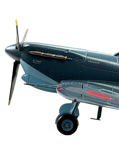1/48 Hobbymaster (HA7864) Supermarine Spitfire Mk.Vb Trop (EP706 / T+L) flown by R.C.A.F. Ace Geoege "Buzz" Beurling Malta 1942 No. 249 Sqn R.A.F. (Limited Edition)