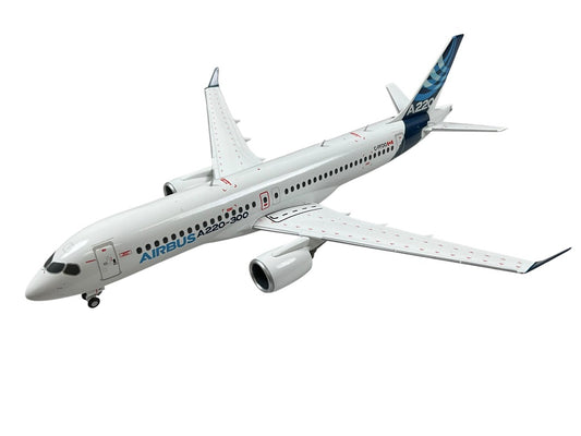 1/200 Herpa (559515) Airbus A220-300 (C-FFDO) "Airbus House Livery" Airbus (Limited Edition)