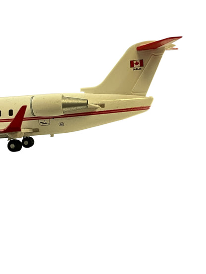 1/200 3D Design Dock (3DD0023) Canadair CC144 (CL604) Challenger (144615) 412 Sqdn Canadian Armed Forces (Limited Edition #29 of ONLY 120)