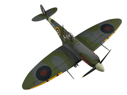 1/48 Armour/Franklin Mint (98160) Supermarine Spitfire MK.V (RS+T) flown by WWII Ace W/C R.S. Tuck 124 Sqdn R.A.F. (Limited Edition)