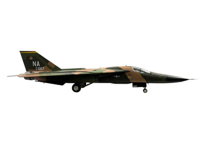 1/72 Hobbymaster (HA3025) General Dynamics F111 Aardvark (67-0067) Thailand, 1970, 474th TFW, 429th TFS, USAF (Limited Edition of Only 800)