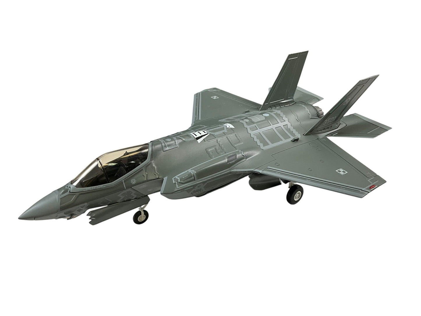 1/72 HobbyMaster (HA4444) Lockheed F35A "Husarz" (3501) Polisdh Air Force 2024 (Limited Edition) 2026 Release