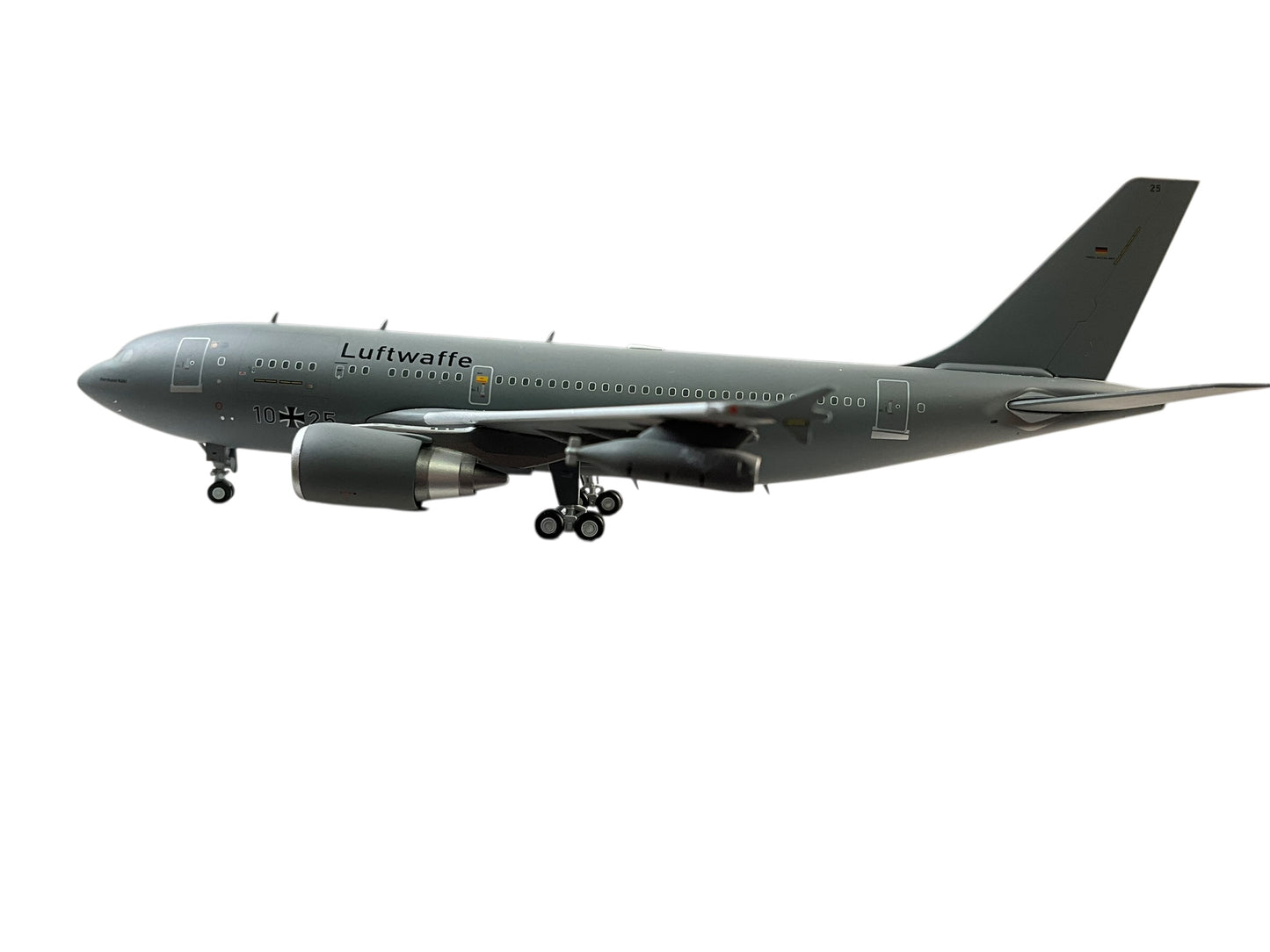 1/200 Gemini200 (G2GAF863) Airbus A310-304MRTT (10+25) "Hermann Kohl" Lo-Vis Grey Livery Lufttransportgeschwader 62, or LTG 62 at Wunstorf Air Base, Deutsche Bundes Luftwaffe (Limited Edition) 2020 Release