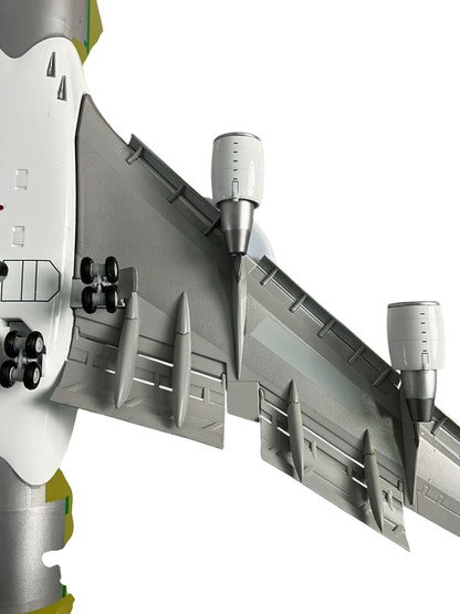 1/200 J C Wings (LH2166A) Boeing B747-400LCF Dreamlifter (N747BC) Flaps Down "Green Zinc Chromate Primer Livery" The Boeing Company (Limited Edition)