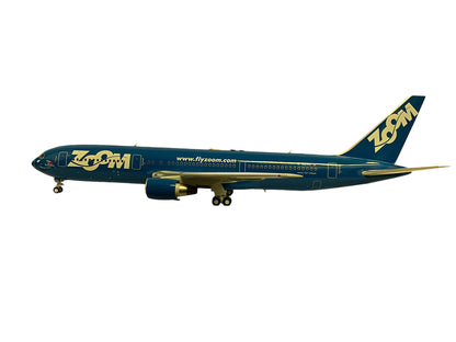 1/200 Inflight200 (IF763Z41023) Boeing B767-300 (C-FZNC) Zoom (Limited Edition)