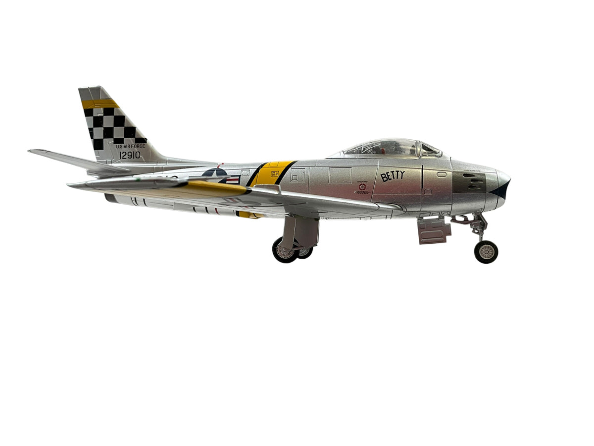 1/72 HobbyMaster (HA4306) North American F86F Sabre (c/n 51-2910) "Beauteous Butch II" flown by Joseph C. McConnell Jr. {TOP ACE with 16 Kills) Suwon AB, South Korea 1953, 39th FS, 51st FW, U.S.A.F. (Limited Edition of 1000)