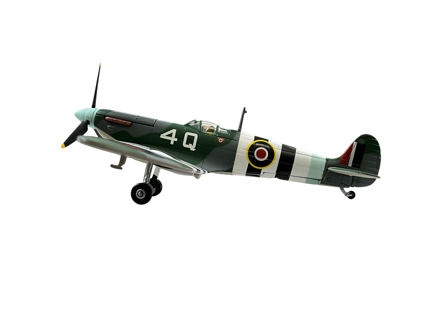 1/72 Corgi (AA31906) Supermarine Spitfire MK.VB (4Q) "D-Day 60th Anniversary" Normandy June 1944, VCS-7 (Cruiser Scouting Sqdn) U.S. Navy (Limited Edition #6147 of Only 7100) 2004 Release