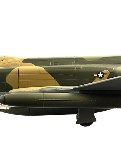 1/48 Franklin Mint/Armour (B11B169) McDonnell Douglas F4C Phantom II (64-0829) "SCAT-XXVII" flown by Col. Robin Olds (2 Kills) Vietnam War, 8th TFW, 433rd TFS, Ubon R.T.A.F.B. Thailand 1969, U.S.A.F. (Limited Edition)