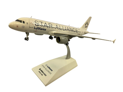 1/200 JC200 (EW2320013) Airbus A320-200 (D-AIQS) "Star Alliance" Livery Lufthansa (Limited Edition)