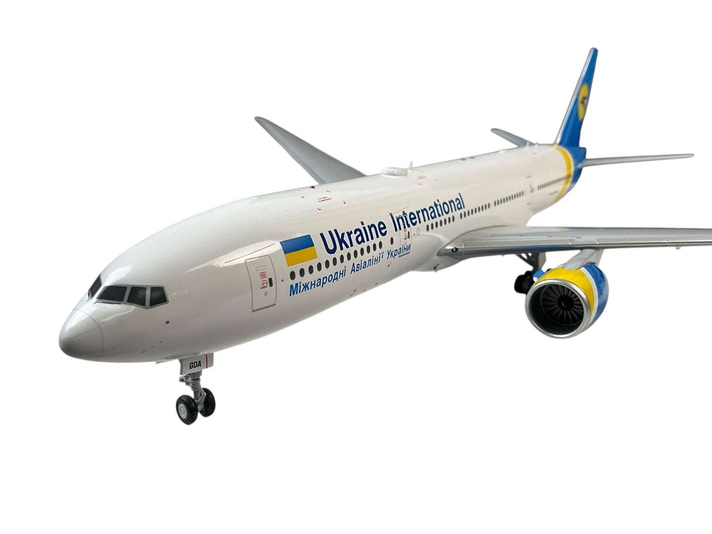 1/200 JC Wings (LH2AUI120) Boeing B777-200ER (UR-GOA) Ukraine International Airlines (Limited Edition) 2018 Release