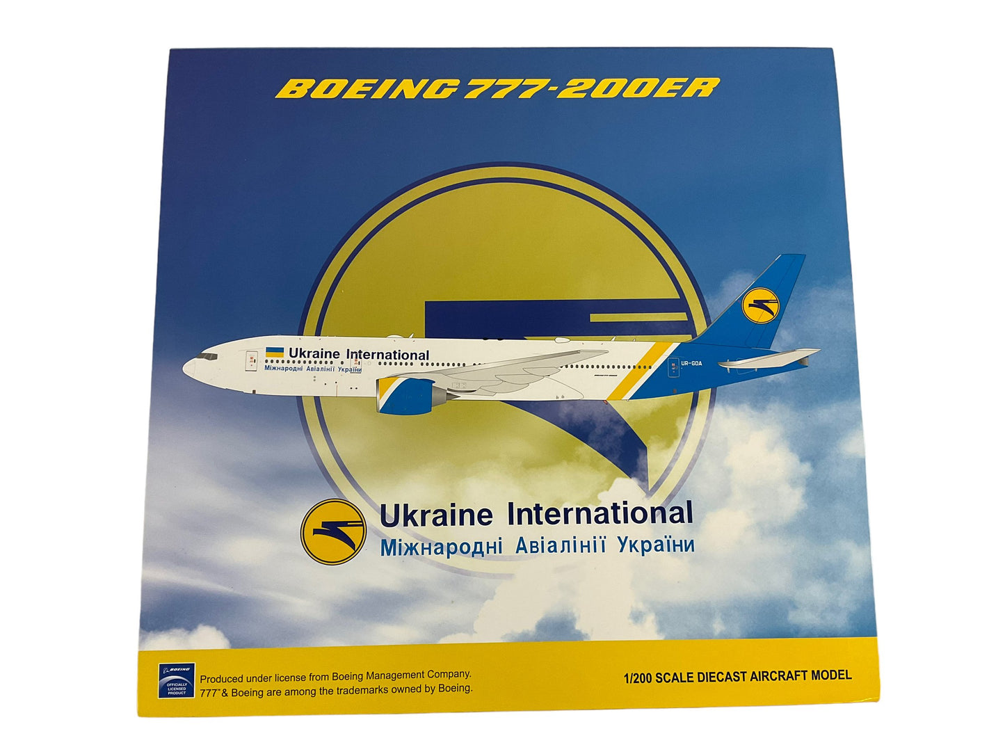 Ukrainian International Airlines Boeing 777-200ER JC Wings 1:200 Scale Die Cast Model NIB