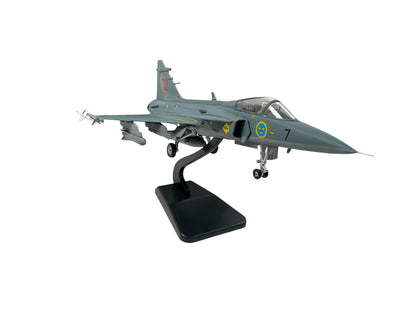 1/72 Aviation72 (AV72-43-001) Saab JAS39C Gripen (7/02) F7 Skaraborg Air Wing, Swedish Air Force (Limited Edition of 1068) 2015 Release
