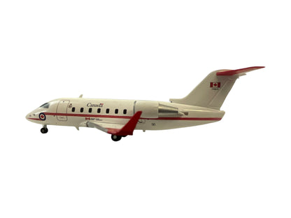 1/200 3D Design Dock (3DD0023) Canadair CC144 (CL604) Challenger (144615) 412 Sqdn Canadian Armed Forces (Limited Edition #29 of ONLY 120)