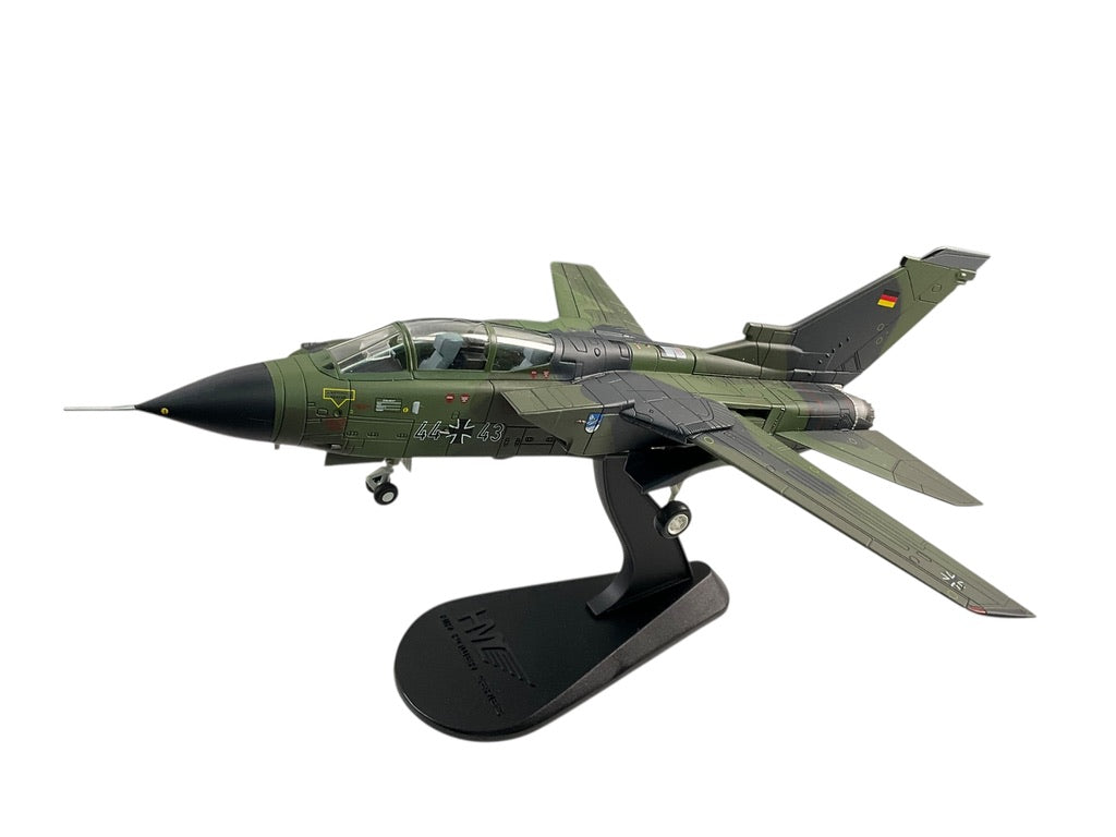 1/72 Hobbymaster (HA6701) Panavia Tornado IDS (44+43) Allgau 1980's JBG34 Deutsche Bundes Luftwaffe (Limited Edition)