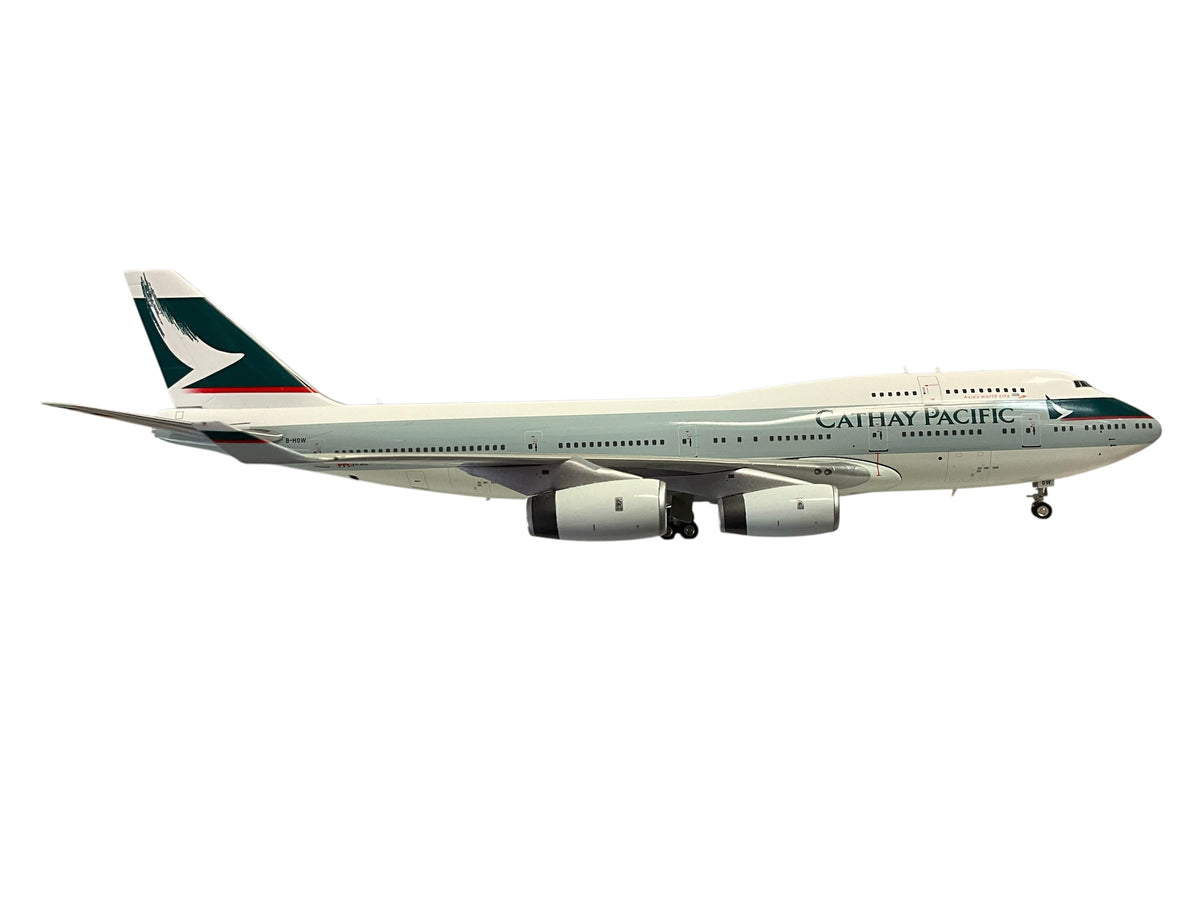 1/200 Blue Box (BBOX-CX-01 / BBOX-CATH-889) Boeing B747-400 (B-HOW)  "Asia's World City - Hong Kong" Cathay Pacific (Limited Edition 200 to 250 units) 2013 Release