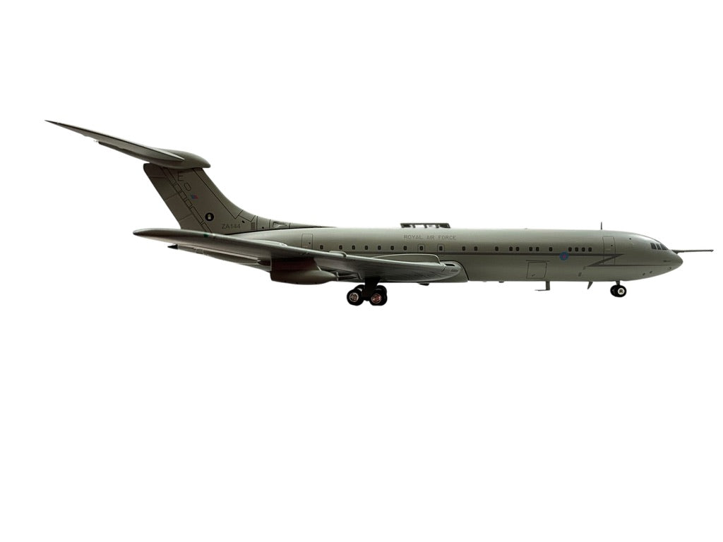 1/200 1st Choice200 (FC-VC1001) Vickers VC10-K2 (ZA144) Lo-Vis Grey Camo 101 Sqdn R.A.F. (Limited Edition) 2008 Release