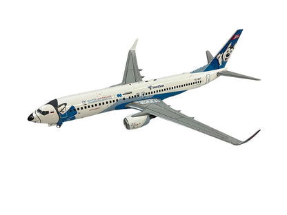 1/200 JC Wings (LH2TYA160) Boeing B737-800 (VQ-BQT) "Winter Universiade Krasnoyarsk 2019 Russia" NordStar (Limited Edition)