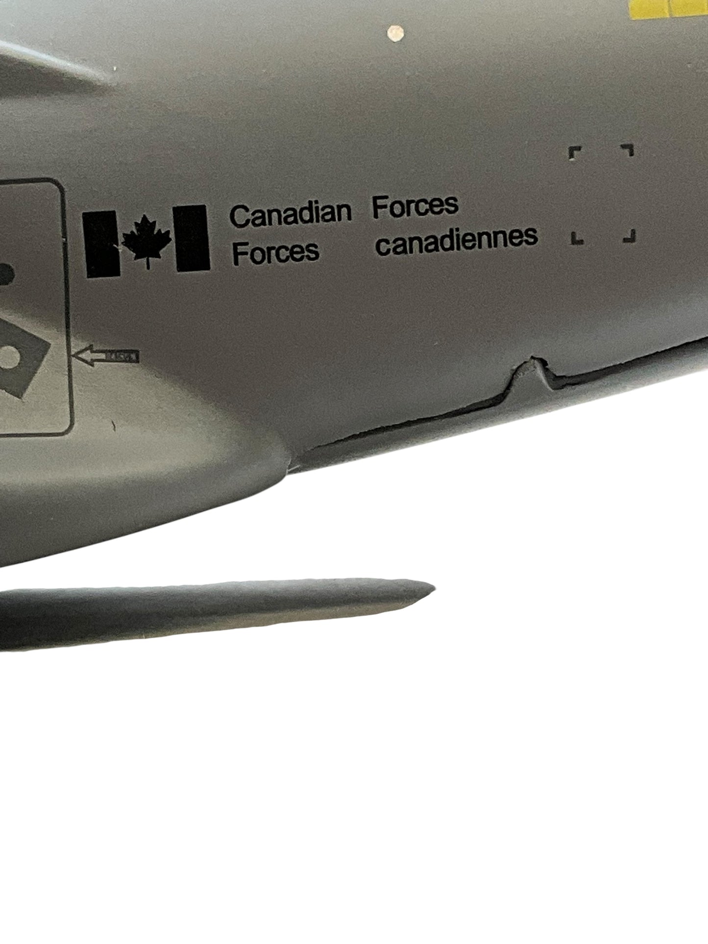 1/200 Gemini200 (G2CAF646) Boeing (C-17A) CC-177 Globemaster-III (17704) - CAF Low Vis Grey Livery - 429 "Buffalo" Sqdn - Canadian Armed Forces (Limited Edition) 2017 Release