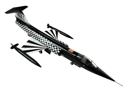 1/48 Franklin Mint/Armour (B11E193) Canadair CF104`(F104G) Starfighter (104880) 441 "Silver Fox" Sqdn Disbandment Scheme Canadian Armed Forces (Limited Edition)