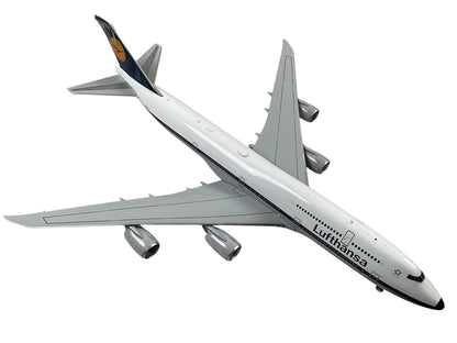 1/200 SQ Wings (L2056) Boeing B747-8i (D-ABYT) *Koln* "DLH Retro 1970 5th Livery" Lufthansa (Limited Edition)