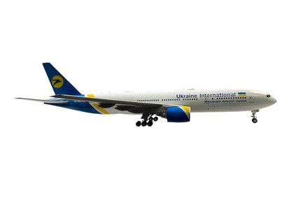 1/200 JC Wings (LH2AUI120) Boeing B777-200ER (UR-GOA) Ukraine International Airlines (Limited Edition) 2018 Release