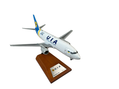 1/200 JC Wings (XX2692) B737-300F (UR-FAA) UIA "Cargo" - Ukraine International Airlines (Limited Edition)