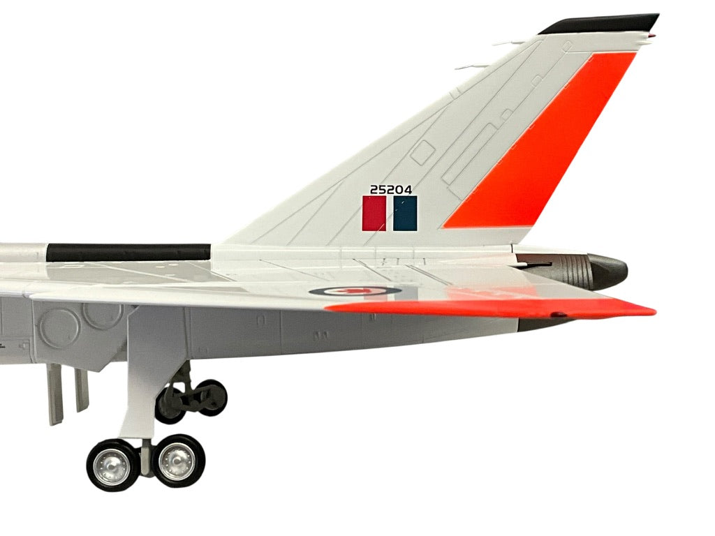 1/72 (HobbyMaster) Canadian Warplane Heritage Museum (CWH005) Avro (Canada) CF105 Arrow (25204) RL204 (Limited Edition of ONLY 1000)